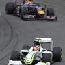 Barrichello i Webber, en un moment de la cursa. Foto: Wolfgang Rattay. Reuters