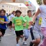 Una cursa infantil solidària permeté els més petits de sortir a córrer al matí.
